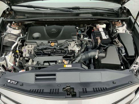 Used 2020 Toyota Camry LE FWD image 22