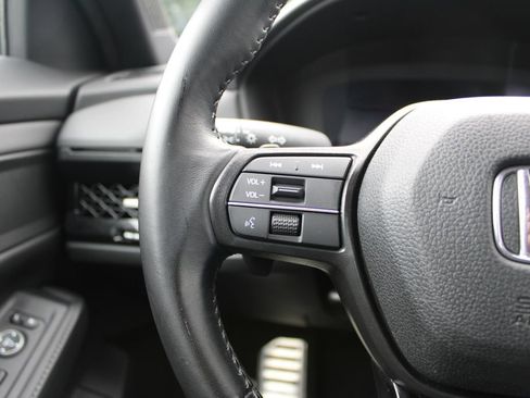 Used 2024 Honda Accord Sport image 17