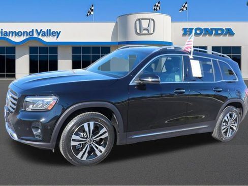 Used 2024 Mercedes-Benz GLB 250 image 3