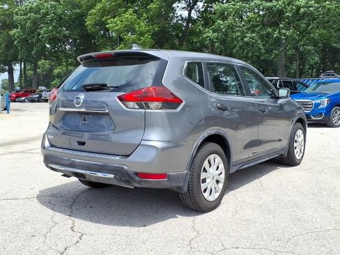 Used 2018 Nissan Rogue S FWD image 17