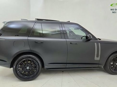 Used 2023 Land Rover Range Rover SE AWD/4WD image 6