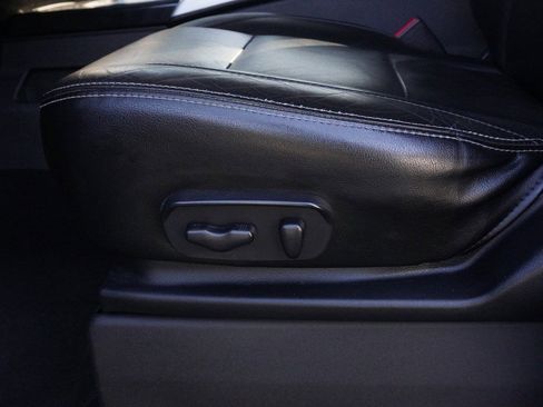 Used 2014 Nissan Titan PRO-4X w/ Pro-4x Luxury Package image 25