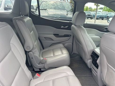 Used 2017 GMC Acadia SLT AWD/4WD image 8
