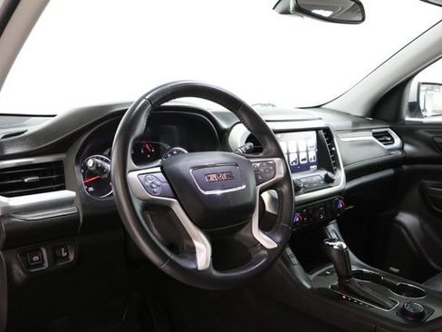 Used 2017 GMC Acadia SLT FWD image 15