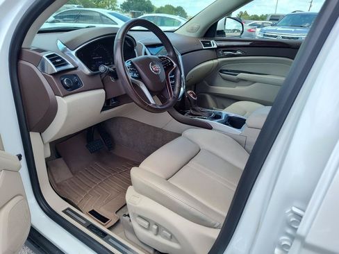 Used 2013 Cadillac SRX Luxury FWD image 2