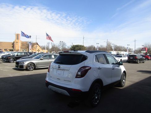 Used 2019 Buick Encore Sport Touring w/ Safety Package image 23