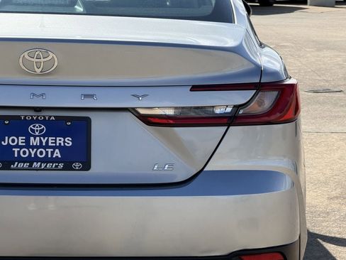 Used 2025 Toyota Camry LE FWD image 9