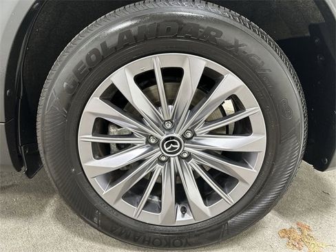 Used 2024 MAZDA CX-90 3.3 Turbo w/ Preferred Package image 10