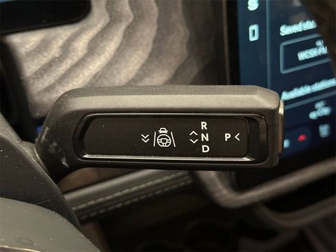 Used 2023 Rivian R1S Launch Edition image 24