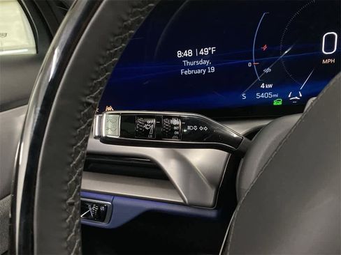 Used 2026 Cadillac Vistiq Premium Luxury image 23