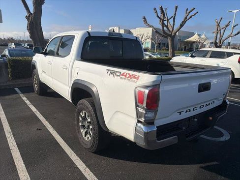 Certified 2023 Toyota Tacoma TRD Off-Road image 6