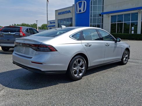 Used 2024 Honda Accord EX image 6