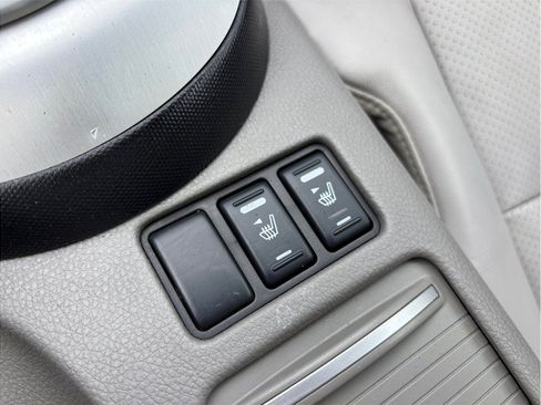 Used 2009 Nissan 350Z Touring RWD image 26