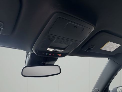 Used 2025 Buick Enclave Preferred FWD image 38