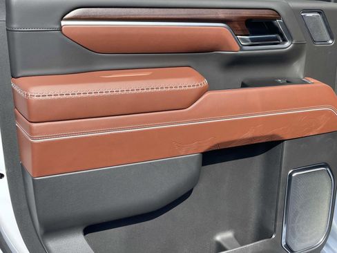 New 2026 GMC Sierra 2500 Denali Ultimate AWD/4WD image 23