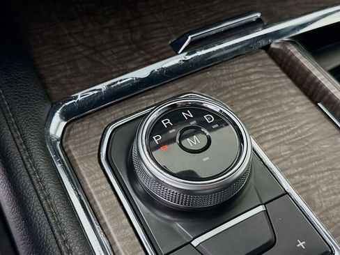 Used 2020 Ford Expedition Max Limited image 18