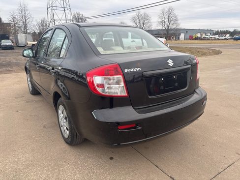Used 2010 Suzuki SX4 LE image 5