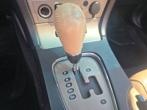 Used 2005 Ford Thunderbird RWD image 30