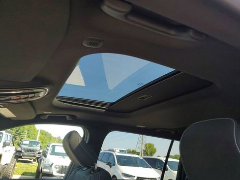 New 2025 Jeep Grand Cherokee L Laredo w/ Luxury Tech Group I image 14