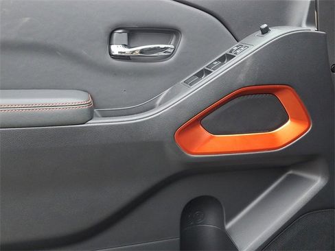 Used 2022 Nissan Frontier PRO-4X w/ Off-Road Protection Package image 14