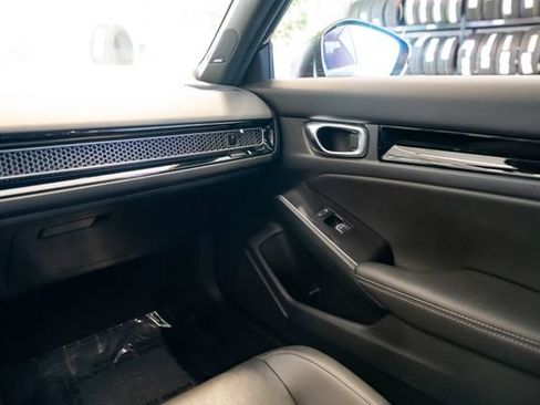 Used 2022 Honda Civic Sport Touring image 10
