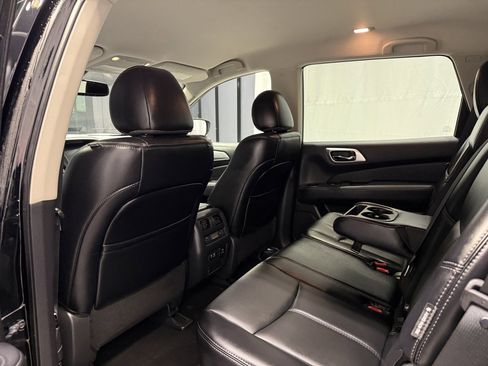Certified 2020 Nissan Pathfinder SL w/ Cargo Package image 22
