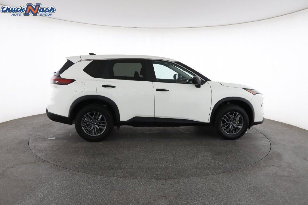 Used 2024 Nissan Rogue S FWD image 14