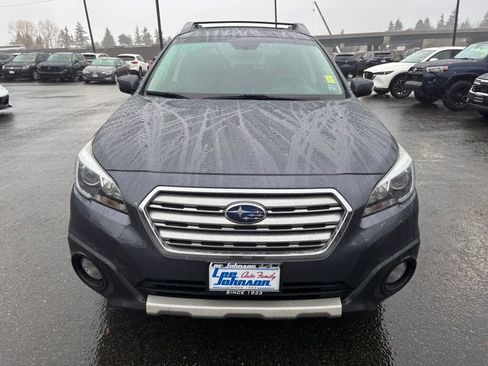 Used 2016 Subaru Outback 2.5i Limited image 2