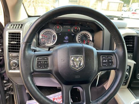 Used 2017 RAM 1500 Big Horn image 8