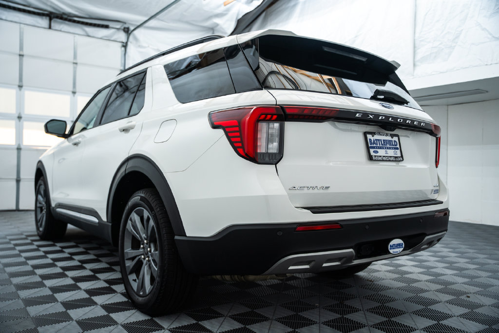 Certified 2025 Ford Explorer Active w/ Active Comfort Package AWD/4WD image 7