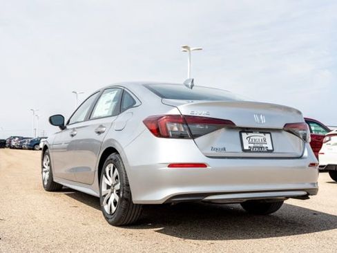 Used 2024 Honda Civic LX image 5