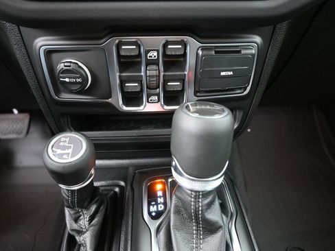 New 2026 Jeep Gladiator Sport AWD/4WD image 31
