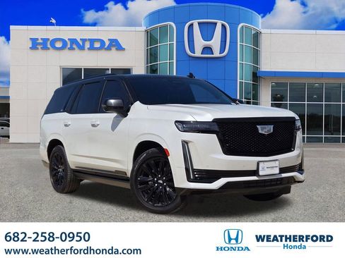 Used 2023 Cadillac Escalade Sport Platinum image 1