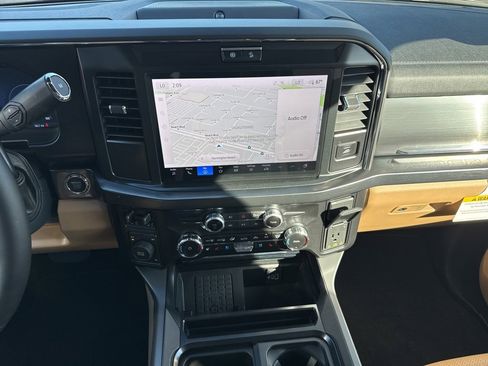 Used 2026 Ford F450 Lariat w/ FX4 Off-Road Package image 22