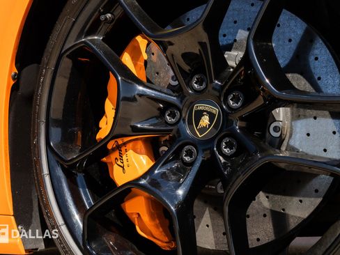 Used 2015 Lamborghini Huracan LP 610-4 image 22