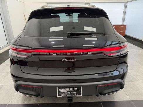 Used 2025 Porsche Macan AWD/4WD image 6