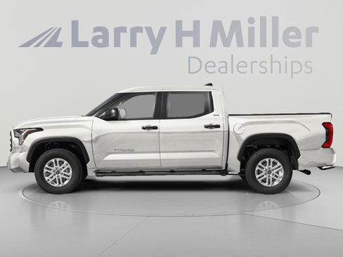 Certified 2026 Toyota Tundra SR5 w/ SR5 Convenience Package AWD/4WD image 3
