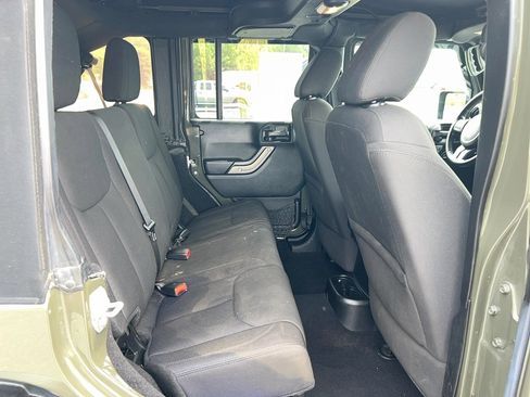 Used 2016 Jeep Wrangler Unlimited Sport w/ Quick Order Package 24S AWD/4WD image 23