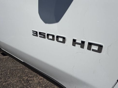Used 2020 Chevrolet Silverado 3500 LT AWD/4WD image 10