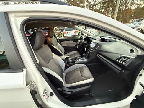 Used 2020 Subaru Crosstrek 2.0i image 11