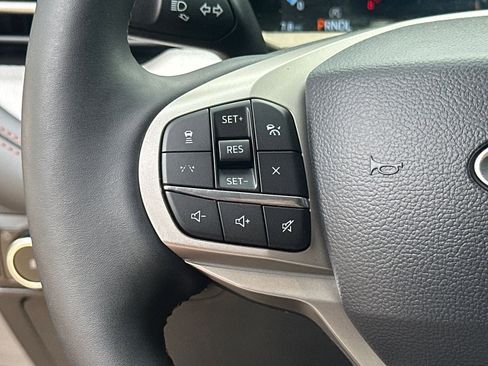 New 2025 Ford Explorer Active w/ Active Comfort Package image 48