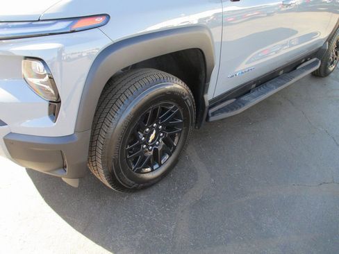Used 2026 Chevrolet Silverado EV LT image 13
