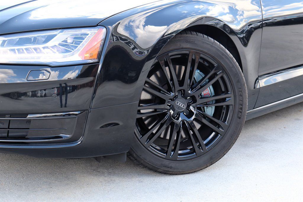 Used 2016 Audi A8 L TDI w/ Executive Package AWD/4WD image 10