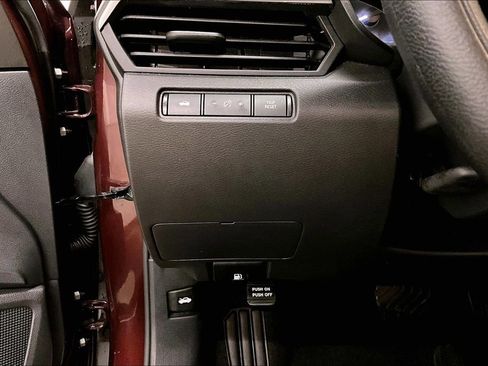 Used 2024 Nissan Altima 2.5 SV FWD image 15