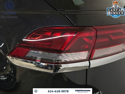 Certified 2025 Volkswagen Atlas Cross Sport SEL Premium R-Line image 15