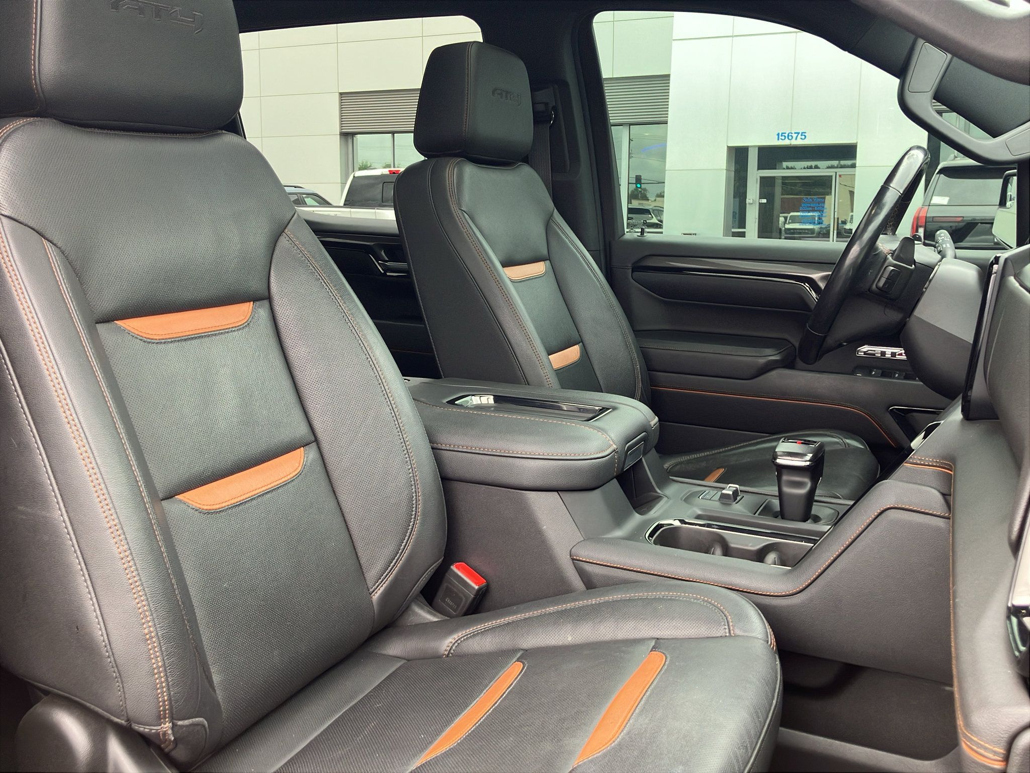 Used 2022 GMC Sierra 1500 AT4 w/ AT4 Preferred Package AWD/4WD image 37