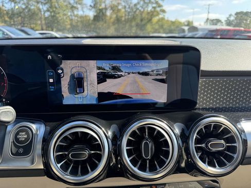 Certified 2025 Mercedes-Benz GLB 250 image 14