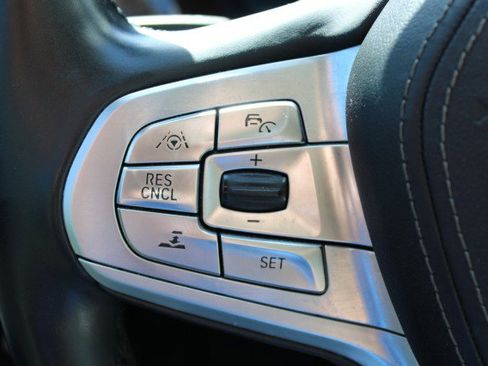 Used 2016 BMW 750i xDrive image 59