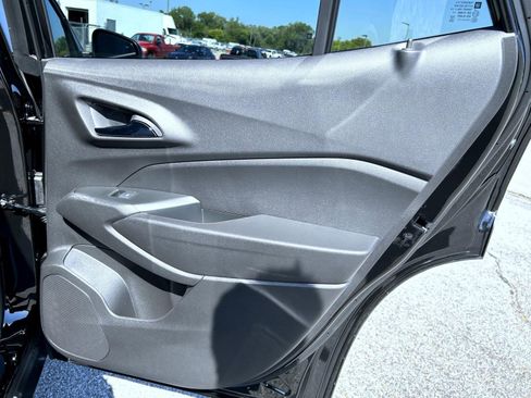 New 2026 Chevrolet Trax RS w/ Sunroof Package image 18