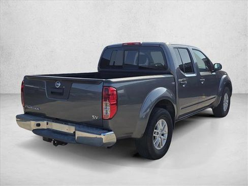 Used 2019 Nissan Frontier SV image 5